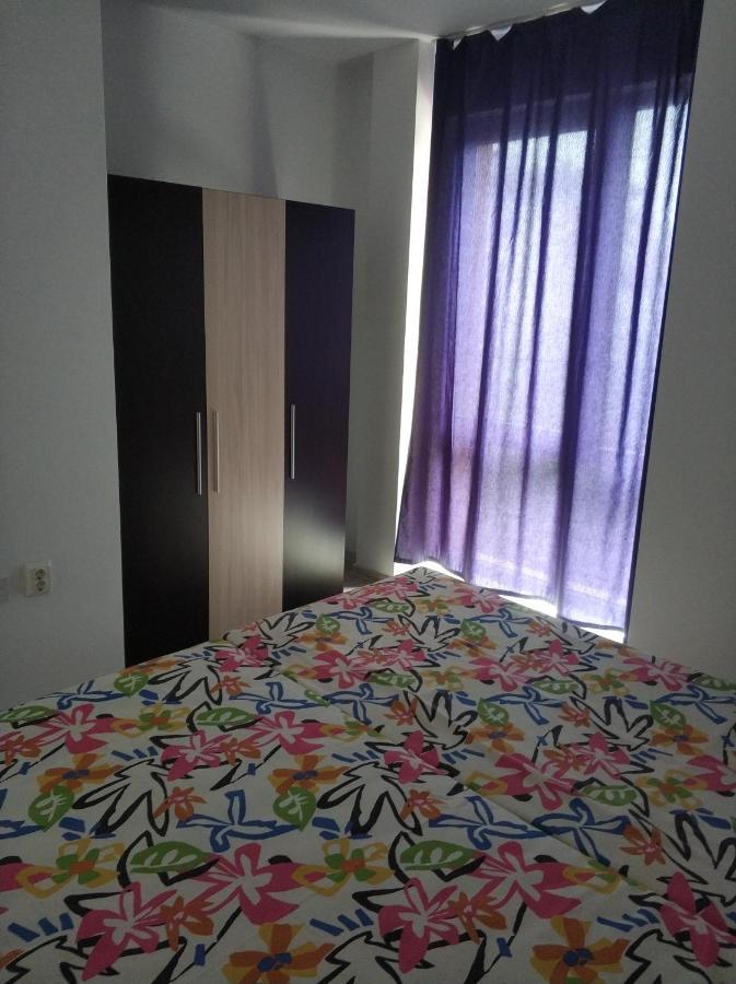 Zoleks Apartment Burgas Extérieur photo