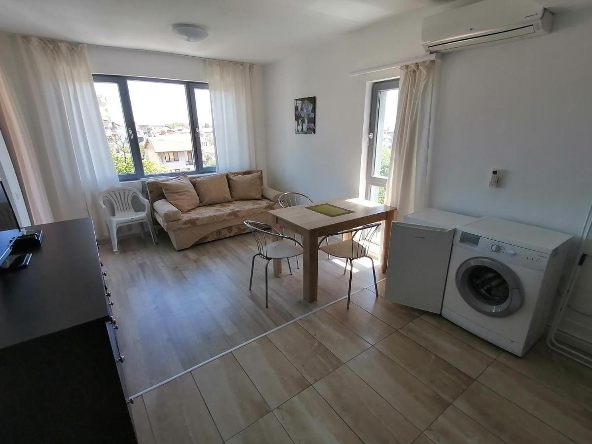 Zoleks Apartment Burgas Extérieur photo